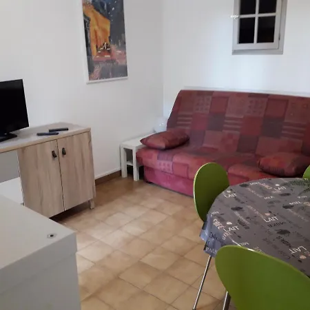 Lägenhet Terre Et Hyères